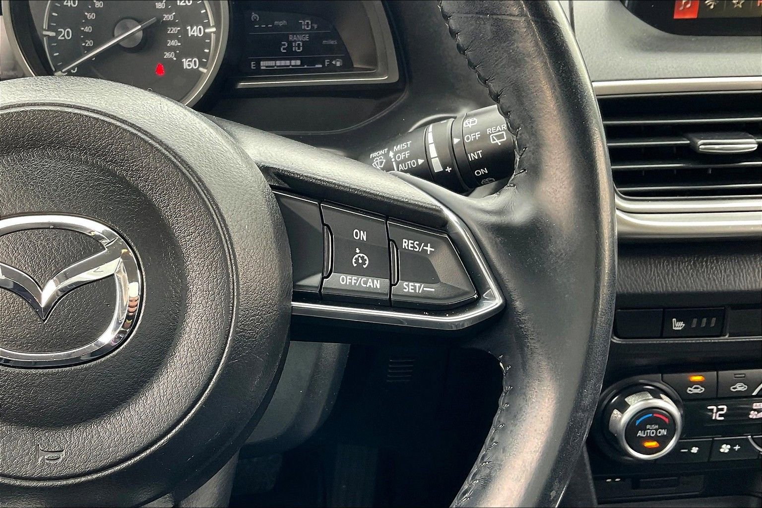 Used 2017 MAZDA MAZDA3 Touring image 19