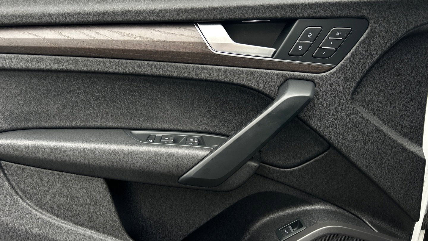 Used 2018 Audi Q5 2.0T Premium AWD/4WD image 16