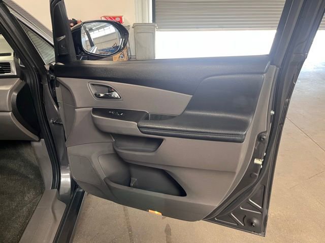 Used 2014 Honda Odyssey Touring image 12