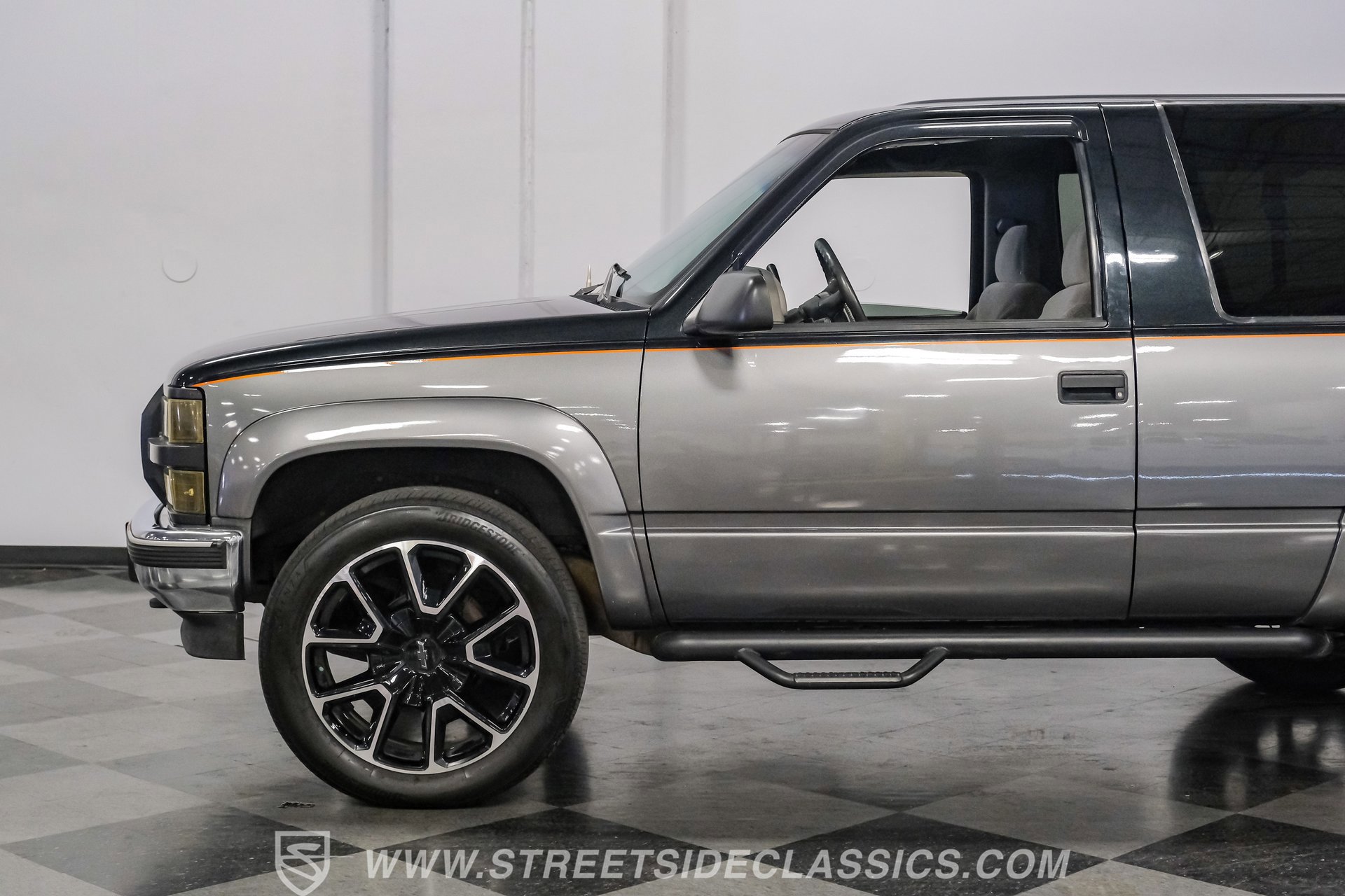 Used 1995 Chevrolet Tahoe 4WD 2-Door image 22