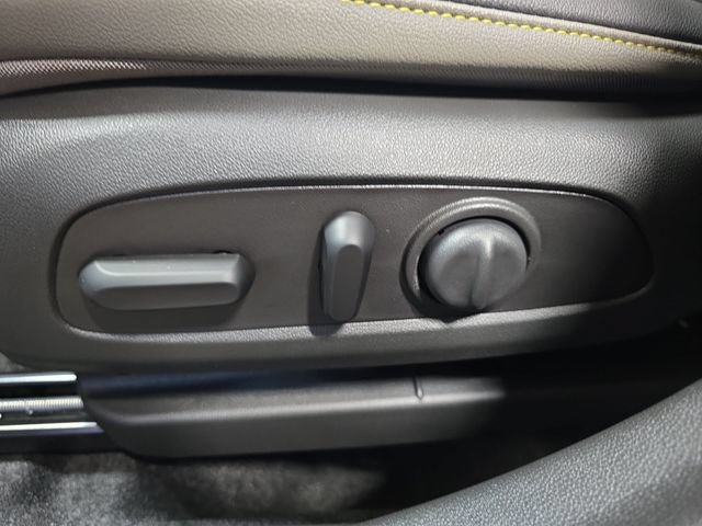 New 2026 Chevrolet Trax ACTIV w/ Driver Confidence Package FWD image 28