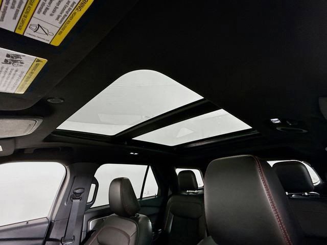 Certified 2023 Ford Explorer ST-Line w/ Class IV Trailer Tow Package image 23