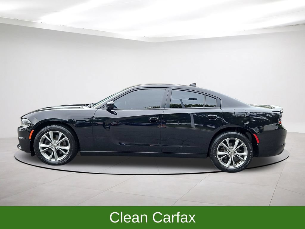 Used 2020 Dodge Charger SXT AWD/4WD image 4