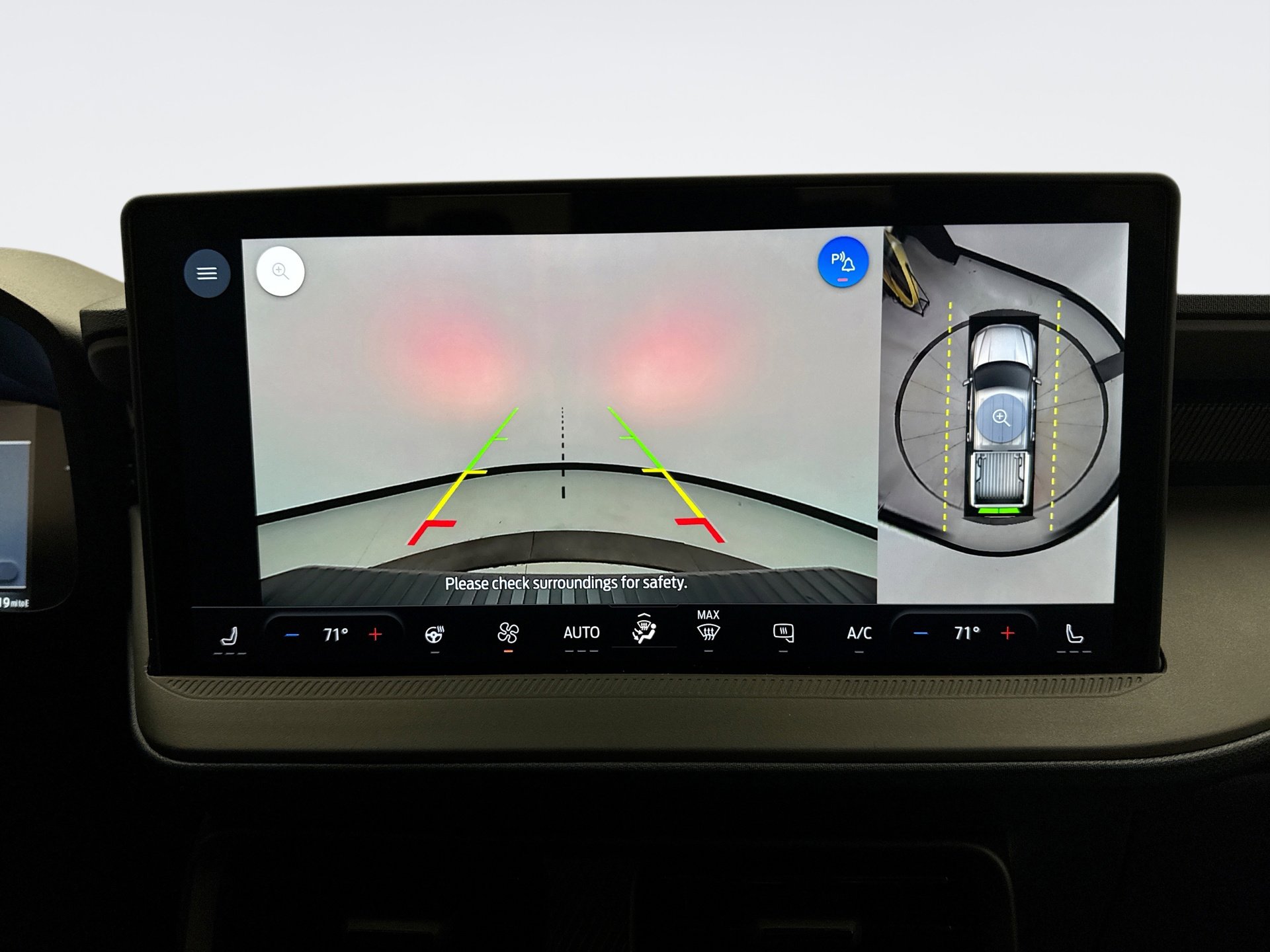 Used 2025 Ford Maverick Lariat w/ Black Appearance Package image 16