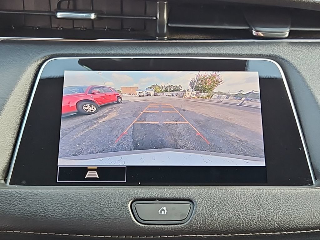 Used 2022 Cadillac XT4 Premium Luxury w/ Safety Alert Package FWD image 26
