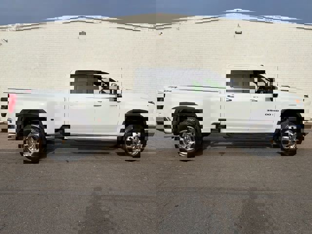 New 2026 Chevrolet Silverado 3500 LTZ w/ LTZ Convenience Package