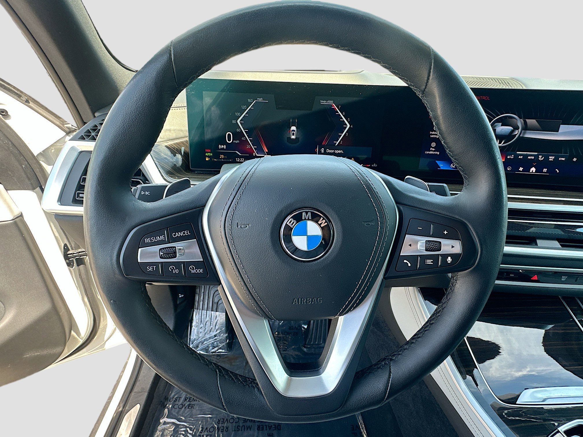 Used 2024 BMW X5 sDrive40i w/ Parking Assistance Package image 11