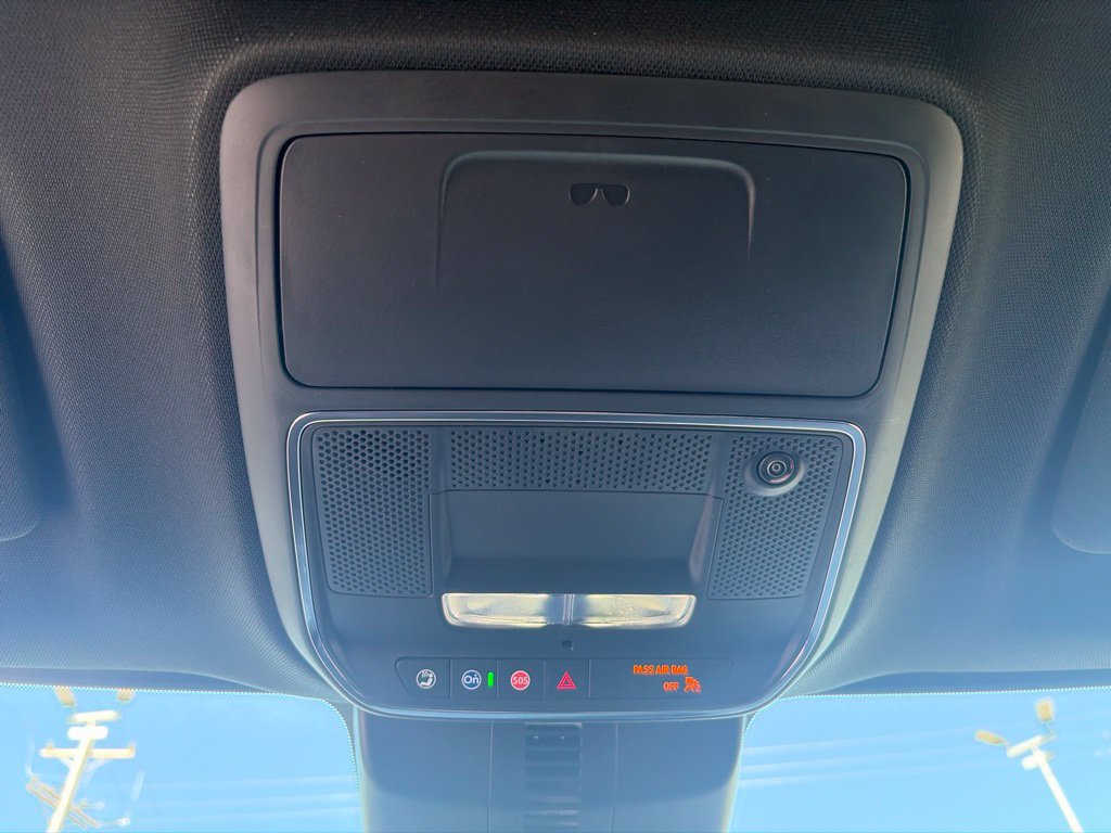 New 2027 Chevrolet Traverse RS w/ LPO, Floor Liner Package AWD/4WD image 30