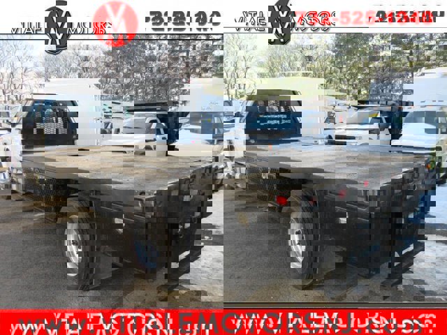 Used 2019 Ford F750 2WD Crew Cab Super Duty image 1