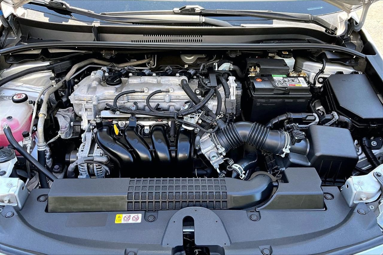 Used 2022 Toyota Corolla LE FWD image 33
