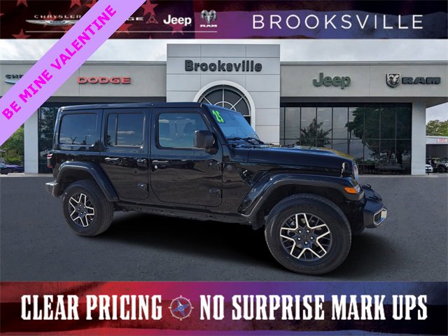 Used 2025 Jeep Wrangler Sahara image 1