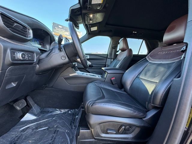 Used 2022 Ford Explorer Platinum w/ Equipment Group 601A image 23