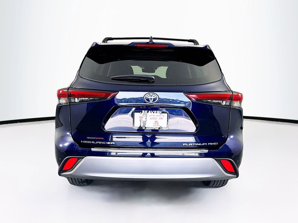 Used 2023 Toyota Highlander Platinum image 8
