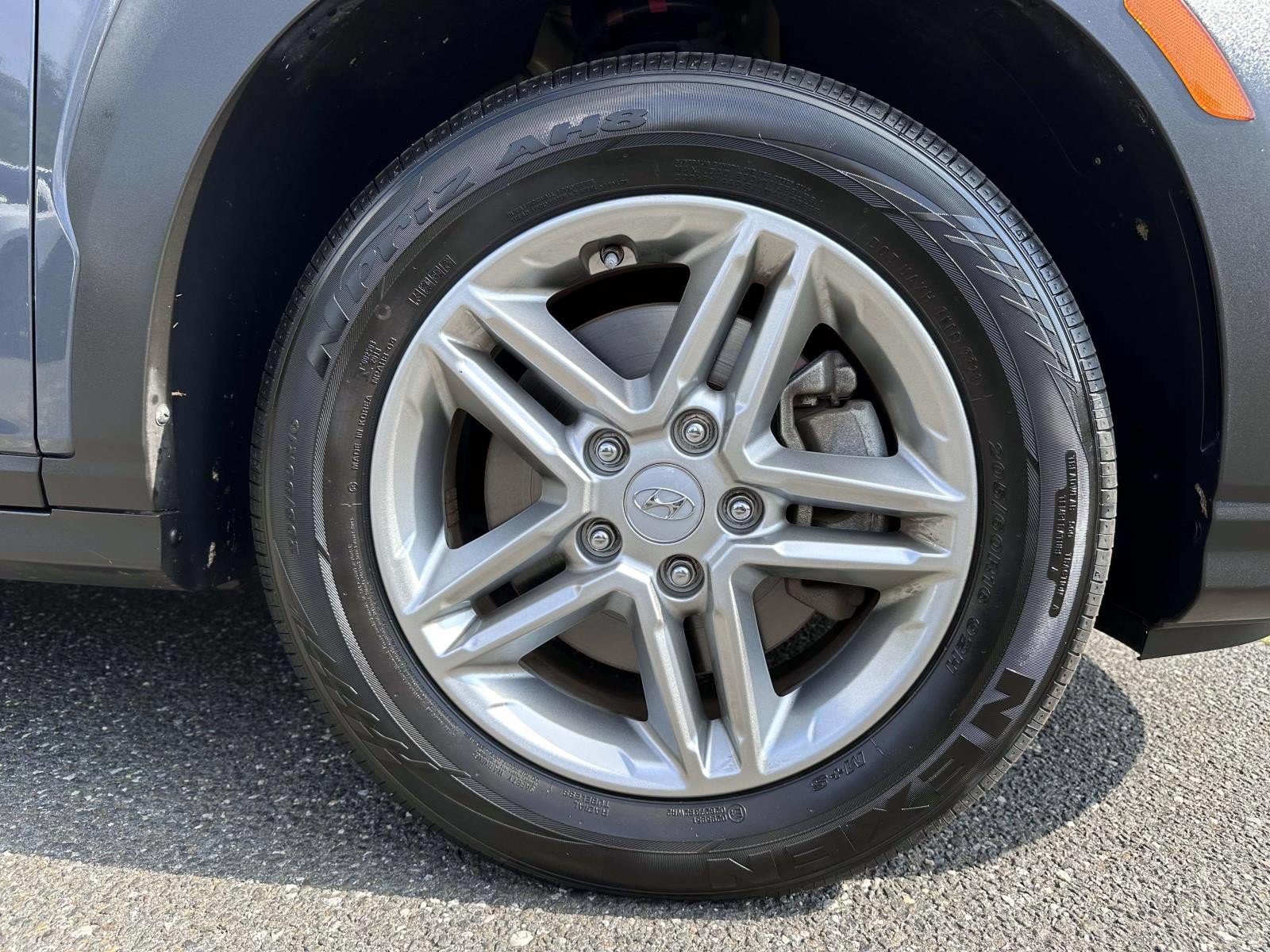 Used 2023 Hyundai Kona SE AWD/4WD image 6