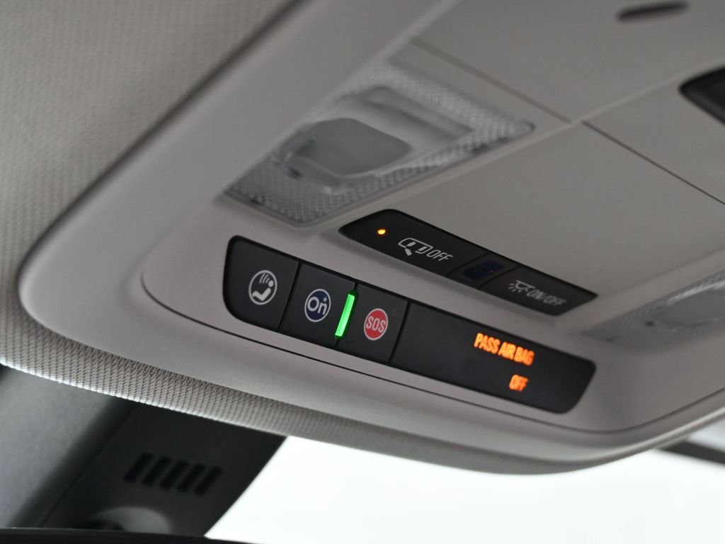 Used 2018 Chevrolet Traverse LT image 23