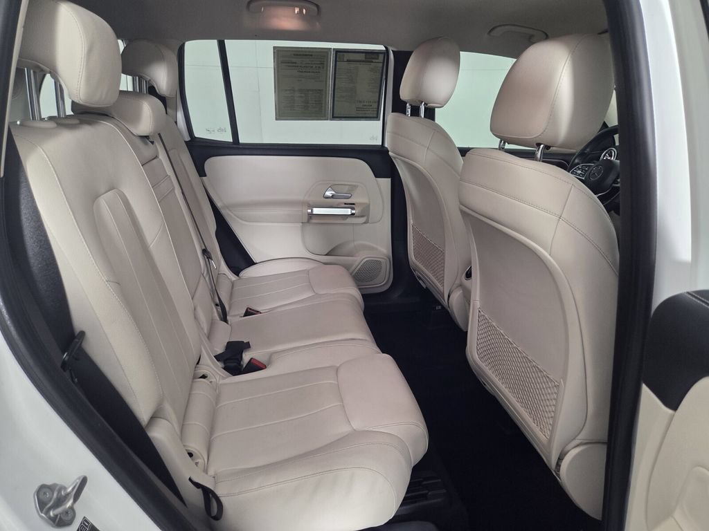 Used 2020 Mercedes-Benz GLB 250 image 28