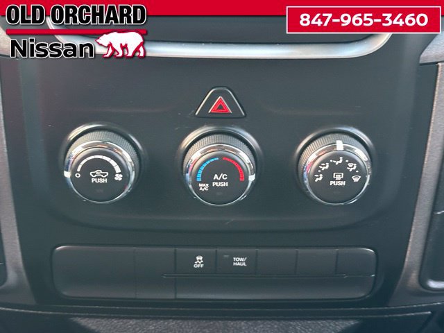 Used 2018 RAM 1500 Express w/ Black Ram 1500 Express Group AWD/4WD image 14