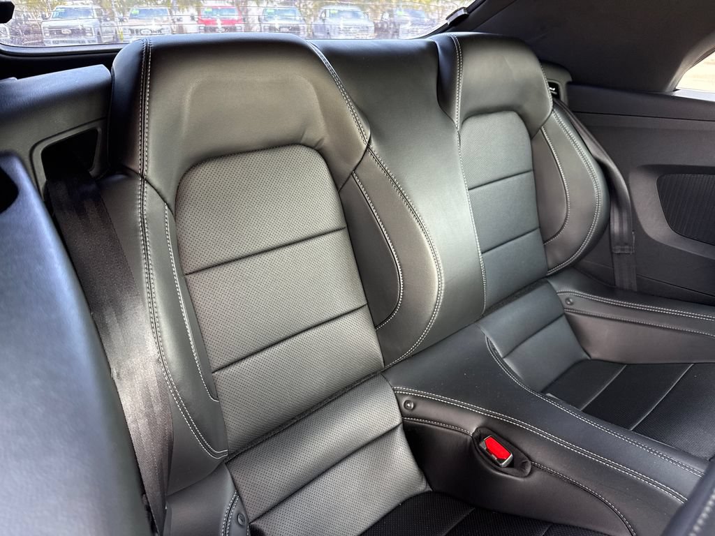 Used 2022 Ford Mustang GT Premium w/ Equipment Group 401A RWD image 28