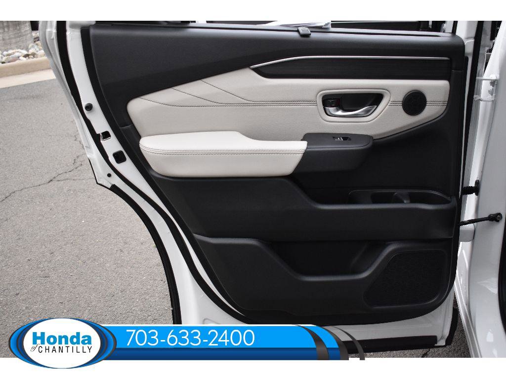 New 2026 Honda Pilot Touring image 28