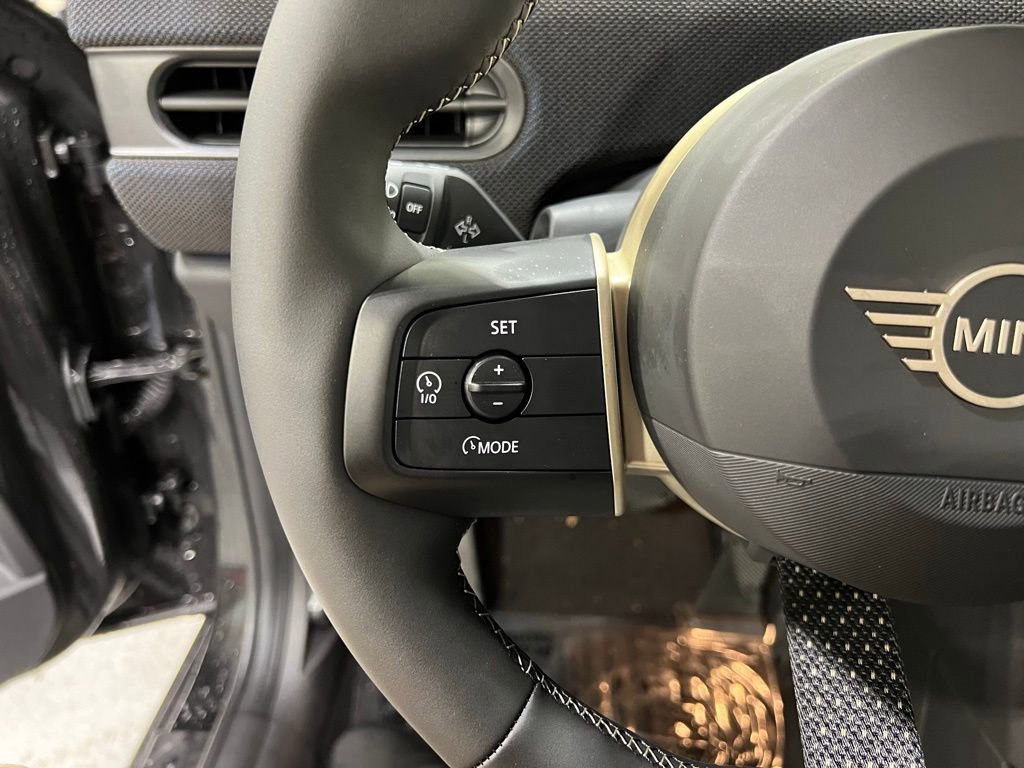 Certified 2025 MINI Cooper 2-Door Hardtop image 14