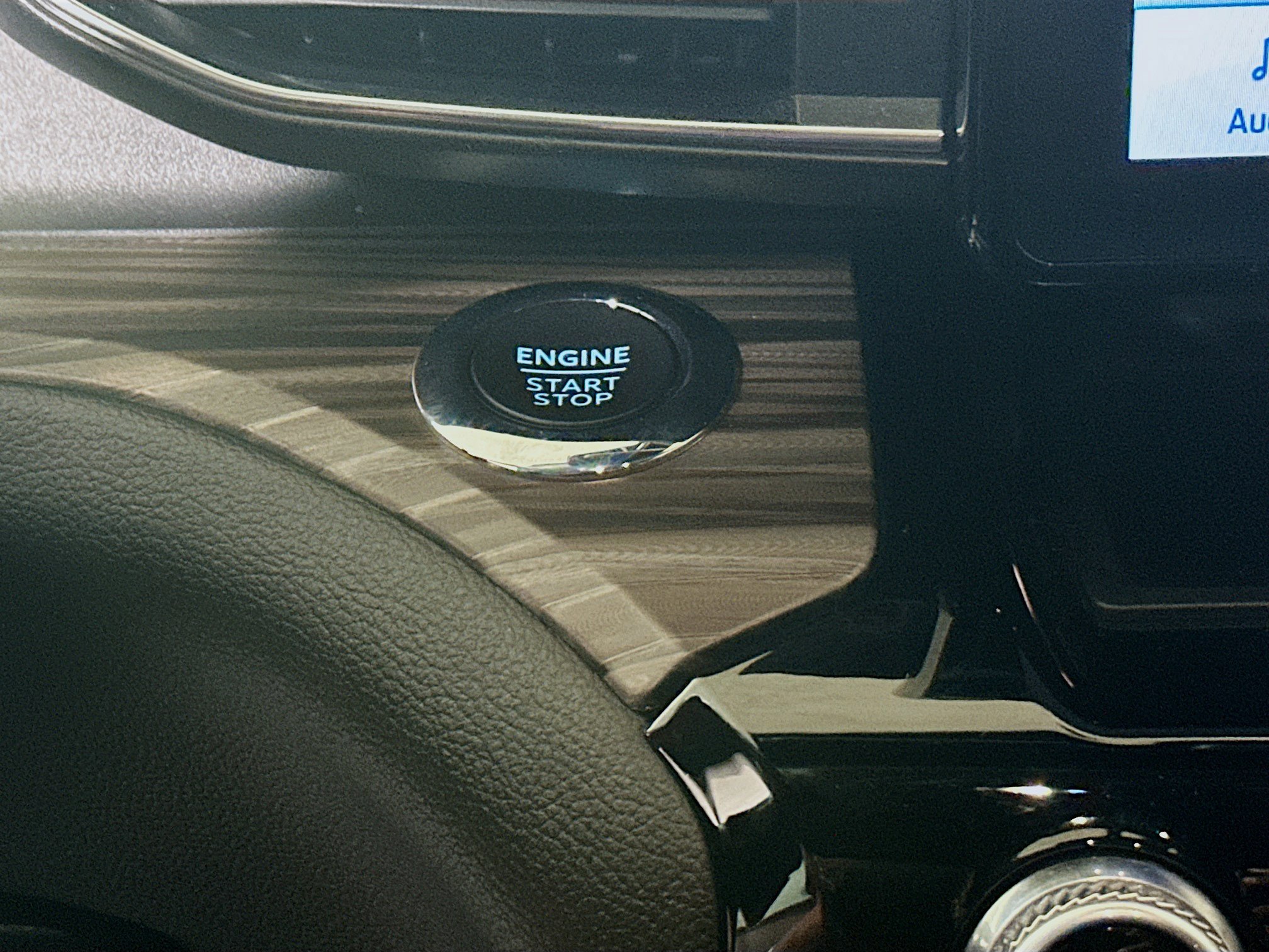 Used 2022 Ford Explorer Limited RWD image 20