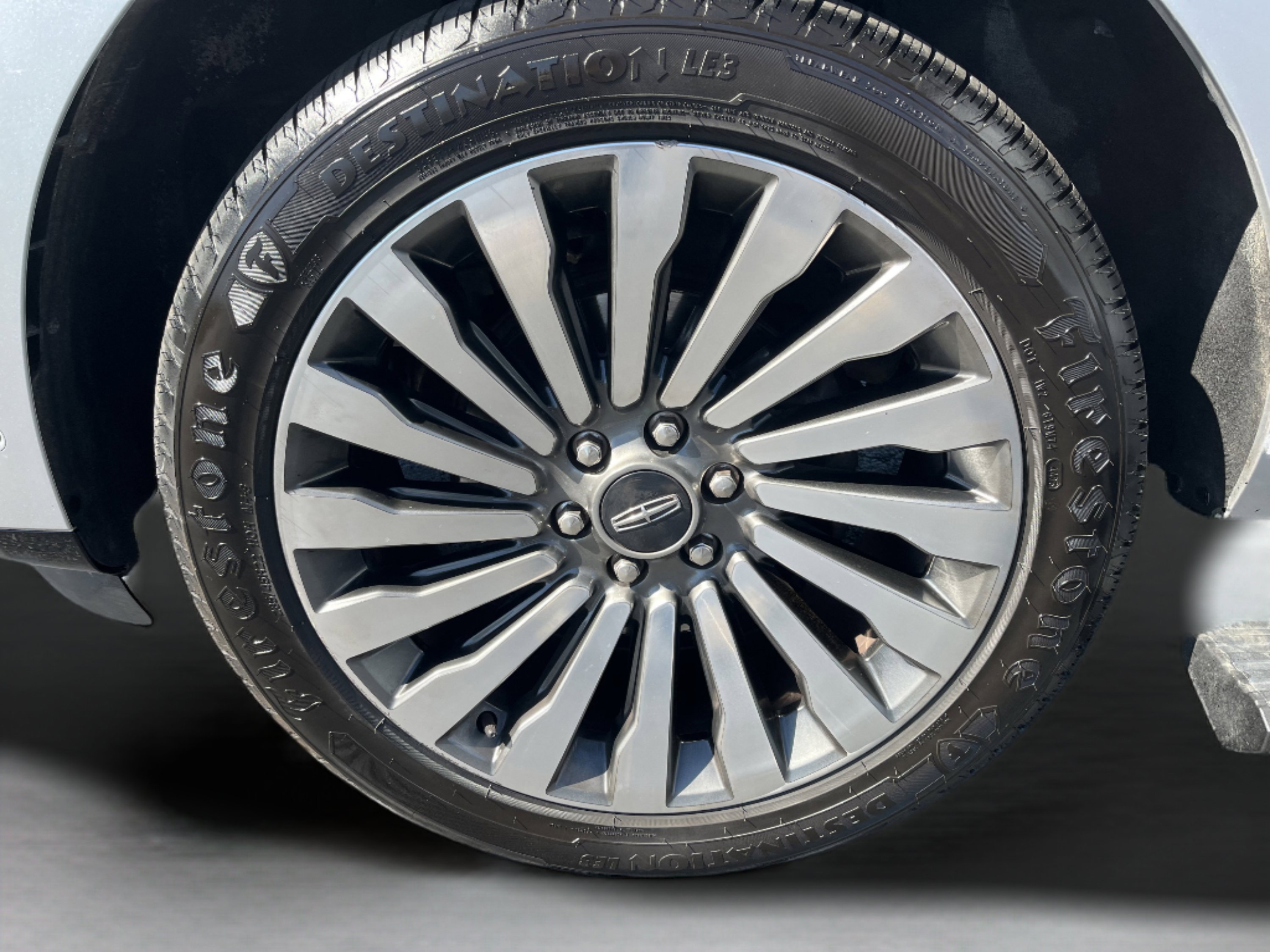 Used 2019 Lincoln Navigator Reserve image 10