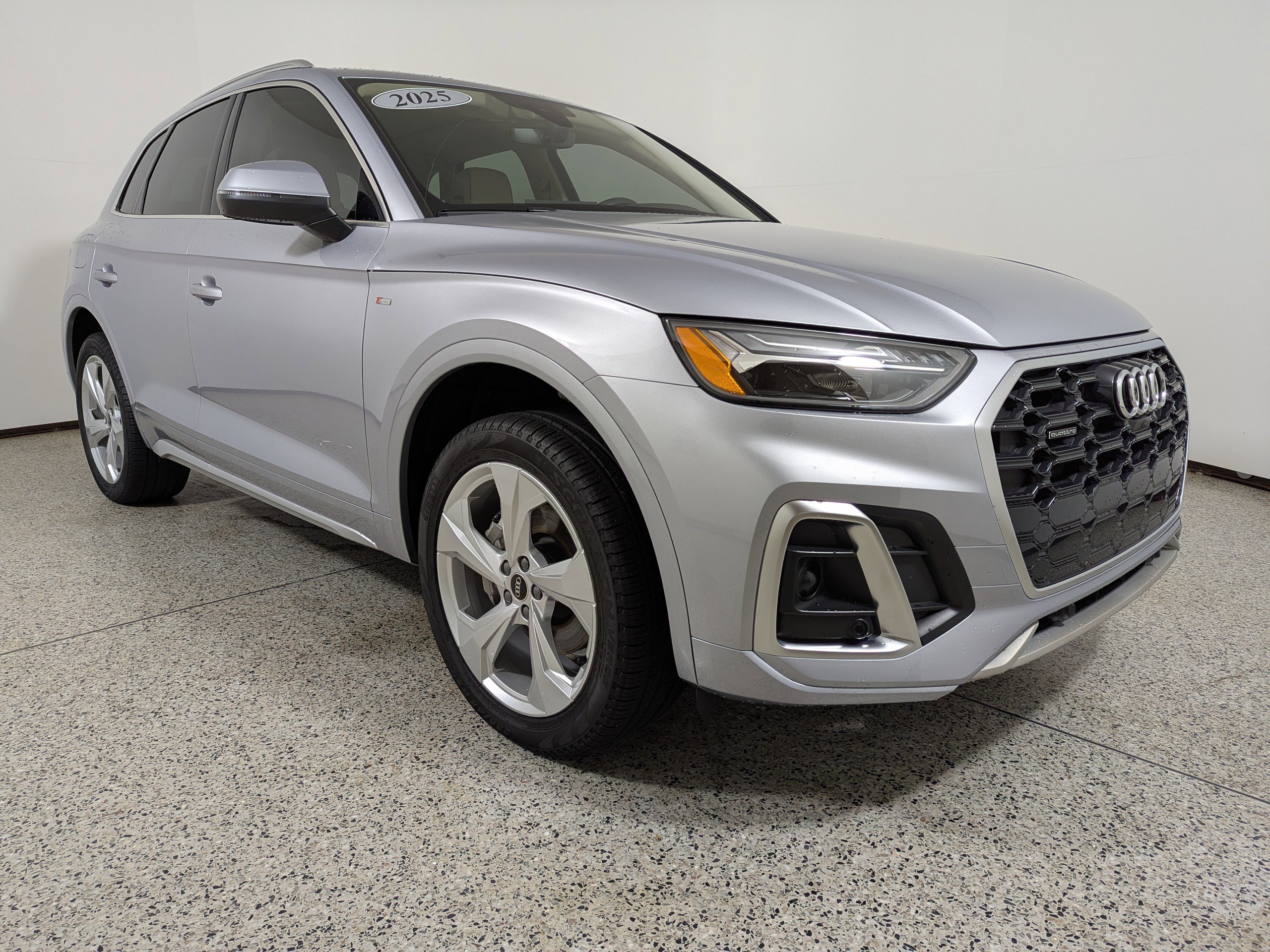 Certified 2025 Audi Q5 2.0T Premium Plus