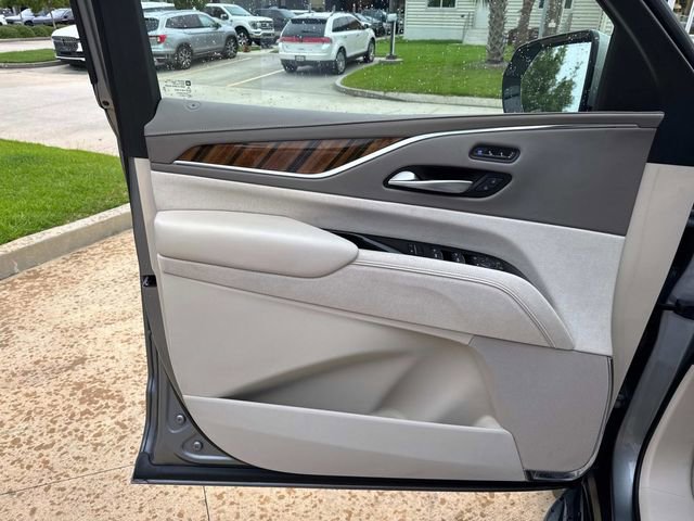 Used 2023 Cadillac Escalade ESV Sport Platinum image 21
