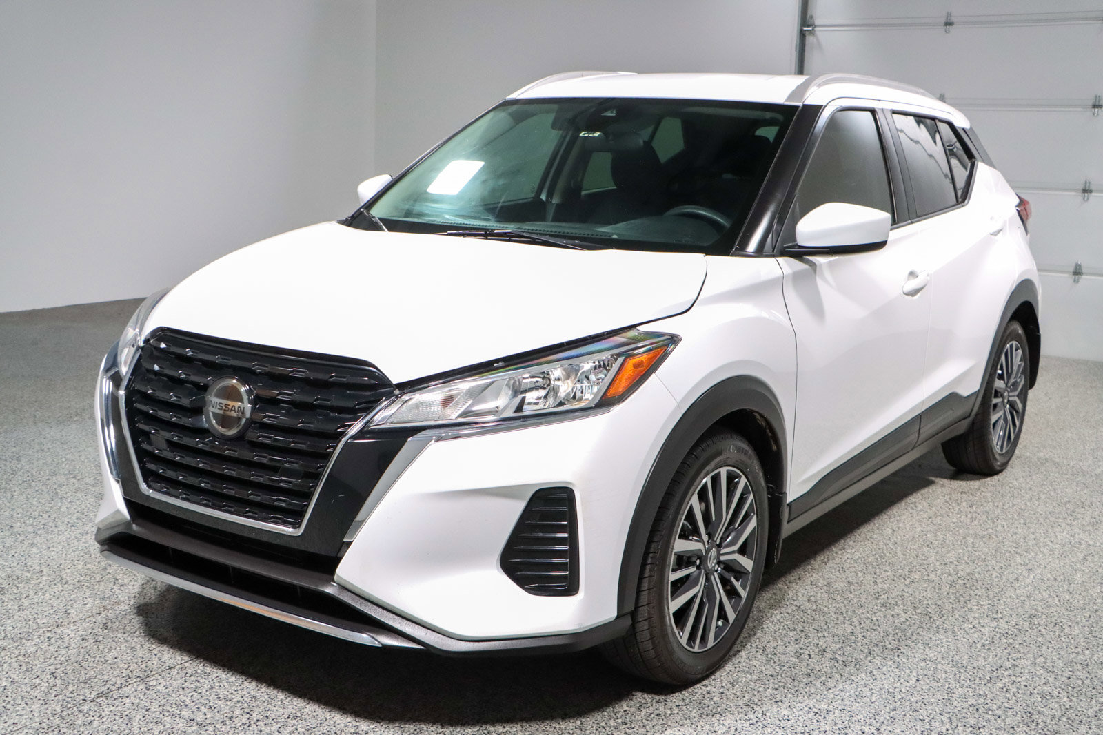 Used 2021 Nissan Kicks SV image 29