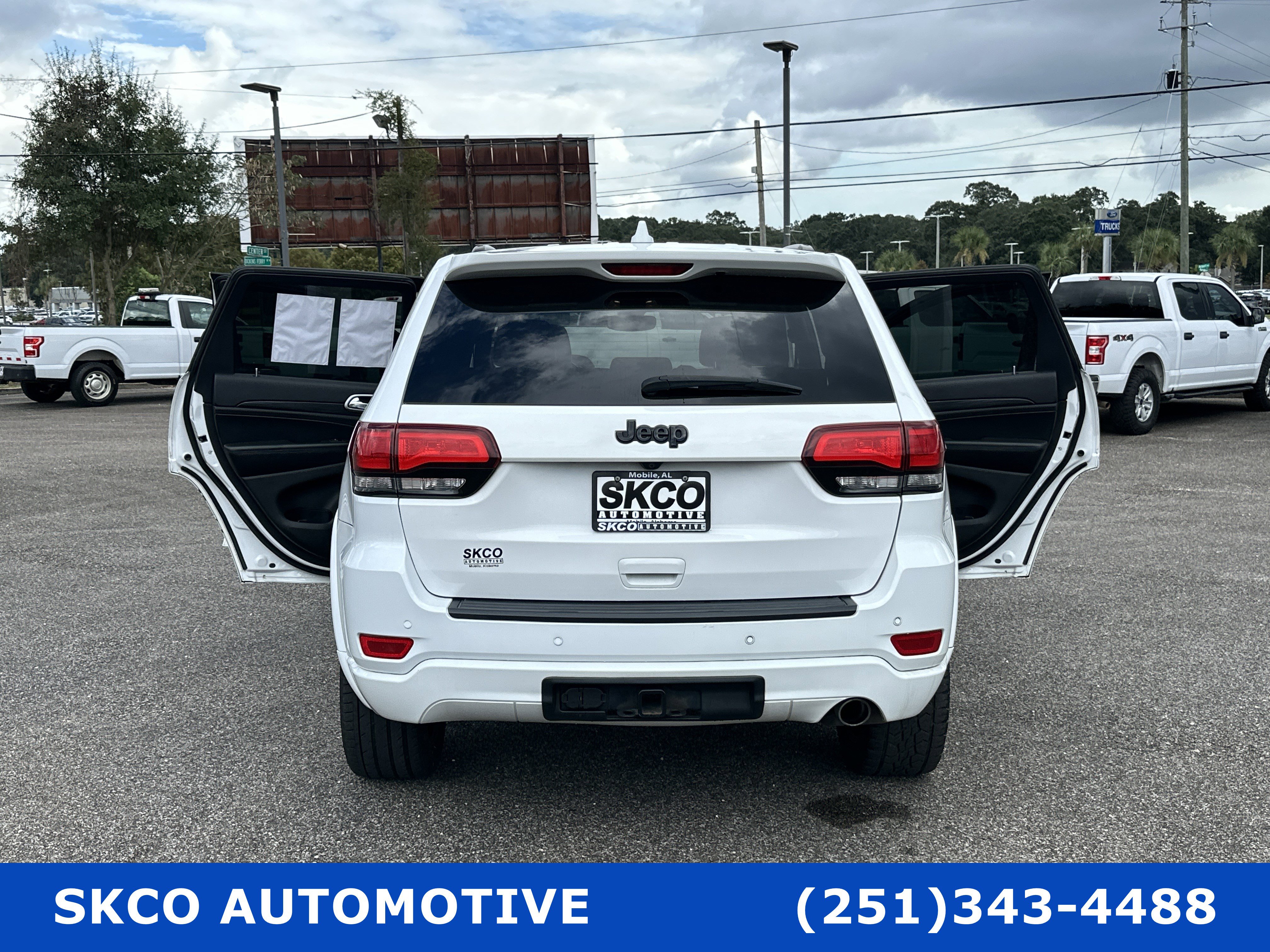 Used 2020 Jeep Grand Cherokee Altitude image 31