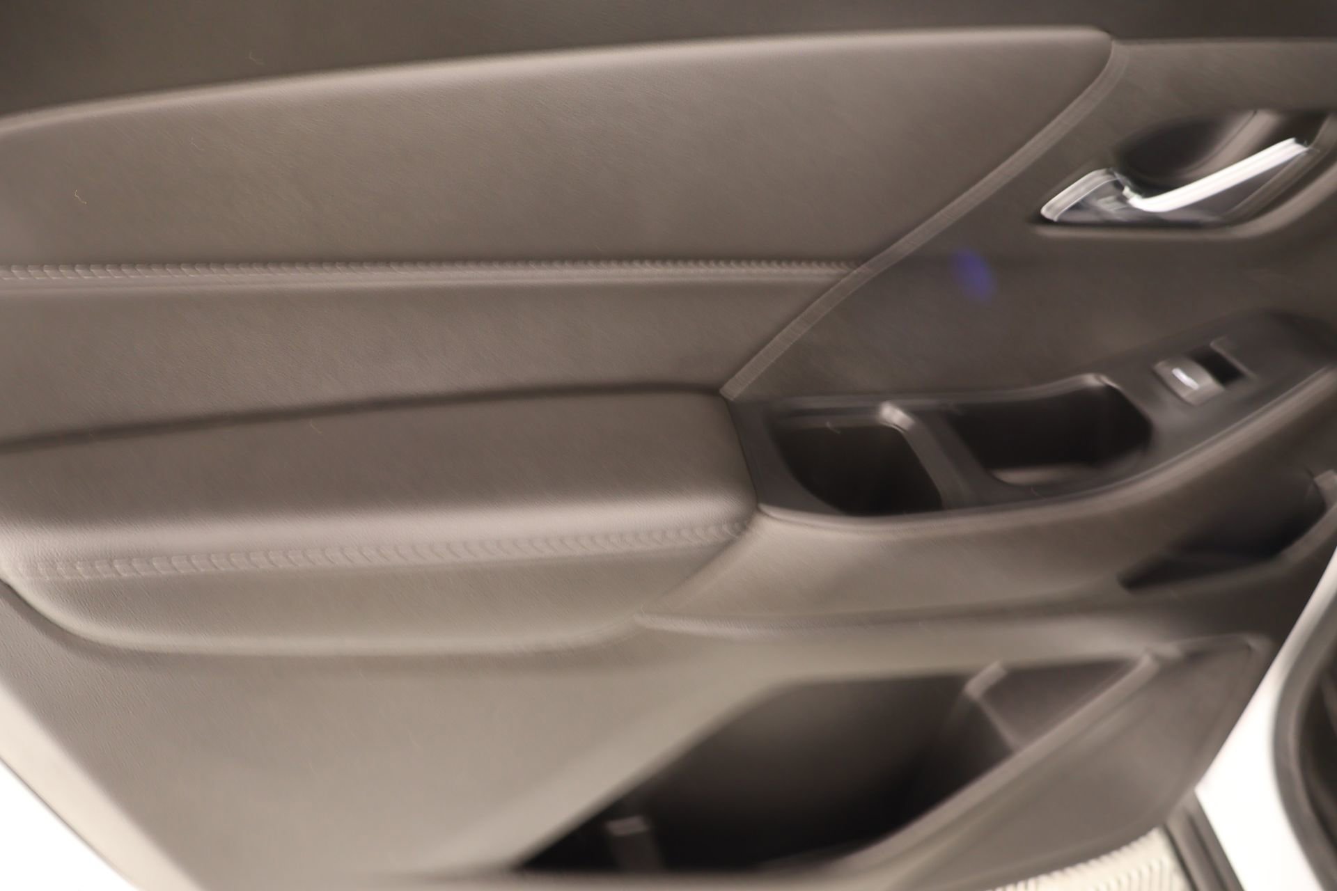 Used 2023 Chevrolet Traverse LT w/ LPO, Floor Liner Package image 16