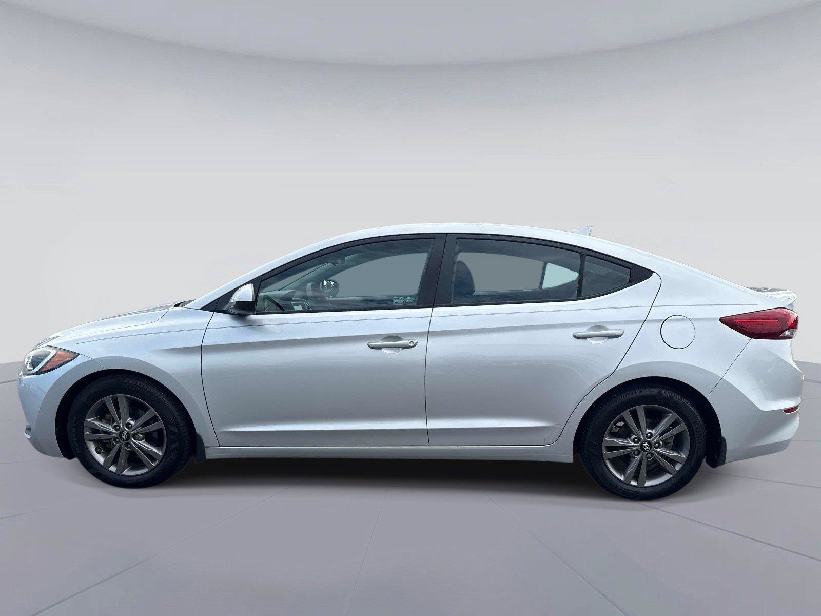 Used 2018 Hyundai Elantra SEL FWD image 7