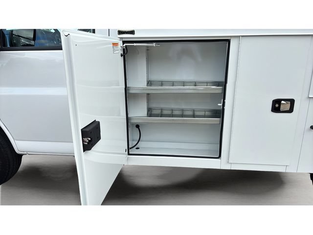 New 2025 Chevrolet Express 3500 w/ Power Convenience Package RWD image 15