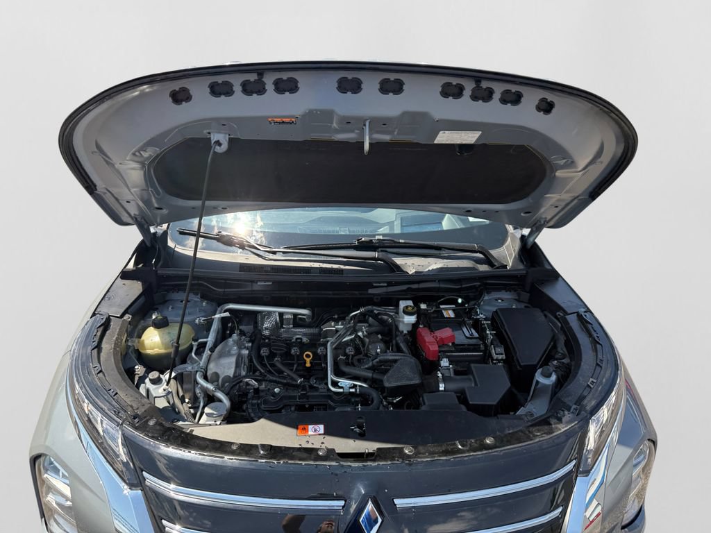 Used 2025 Mitsubishi Outlander SEL FWD image 32