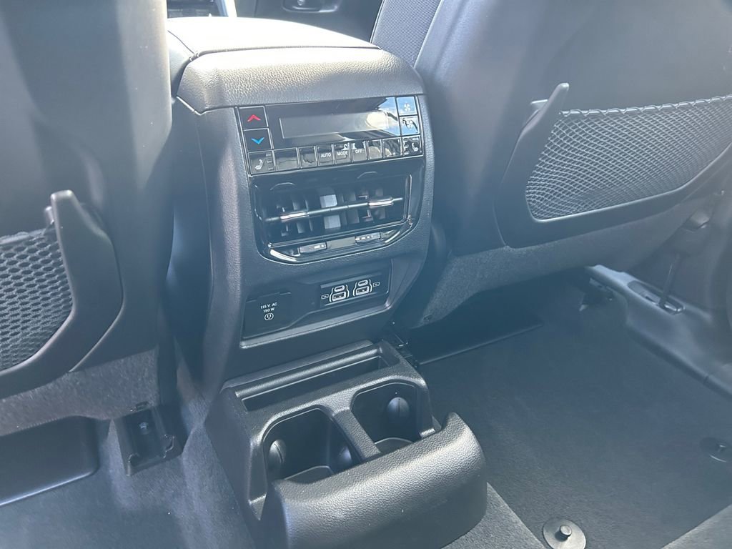 Used 2023 Jeep Grand Cherokee L Limited w/ Luxury Tech Group II image 36