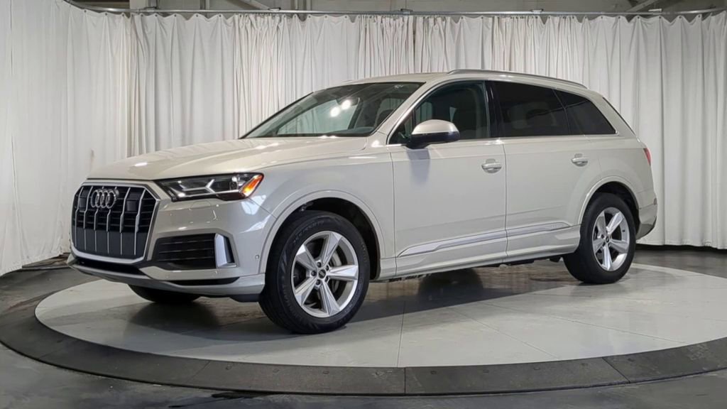 Used 2022 Audi Q7 2.0T Premium Plus w/ Premium Plus Package AWD/4WD image 5