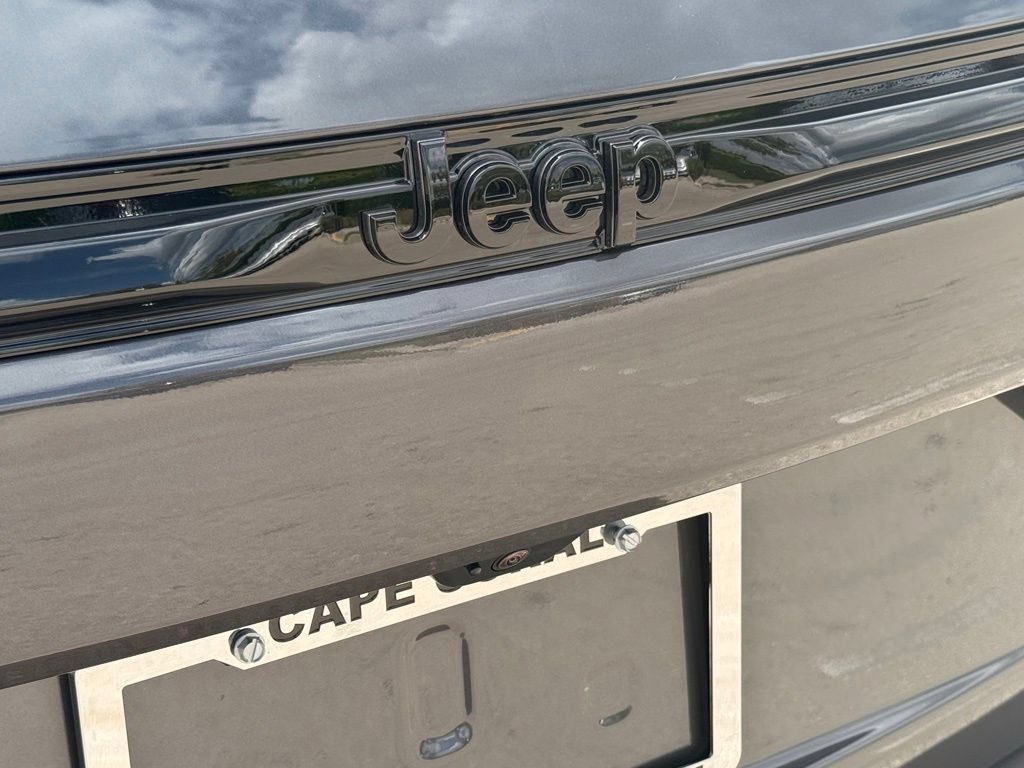 New 2026 Jeep Grand Cherokee Summit AWD/4WD image 33
