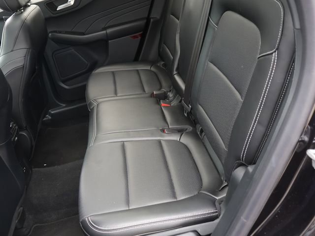 Used 2022 Ford Escape Titanium w/ Class II Trailer Tow Package AWD/4WD image 15