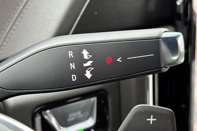 New 2026 GMC Yukon Denali w/ Sun & Power Step Package AWD/4WD image 27