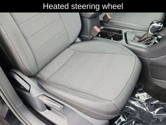 Used 2024 Volkswagen Taos SE image 22