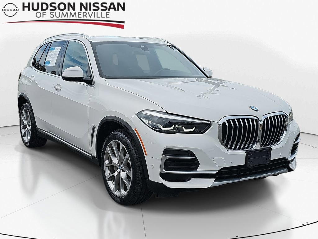 Used 2022 BMW X5 xDrive40i w/ Parking Assistance Package