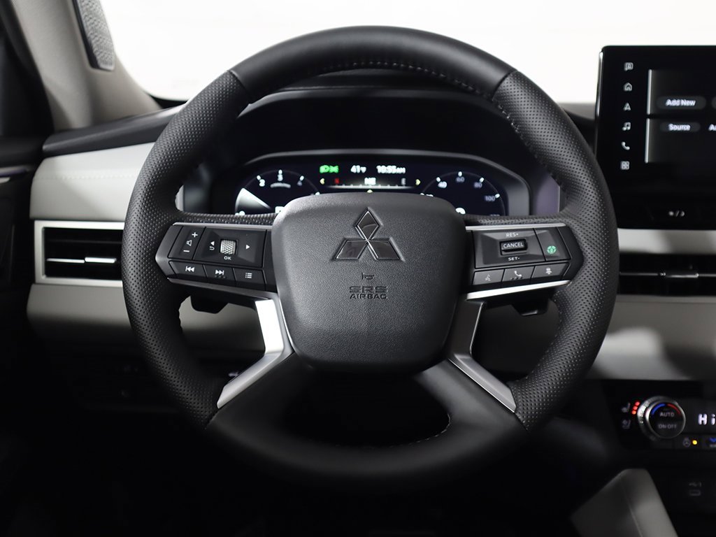 New 2025 Mitsubishi Outlander AWD image 45