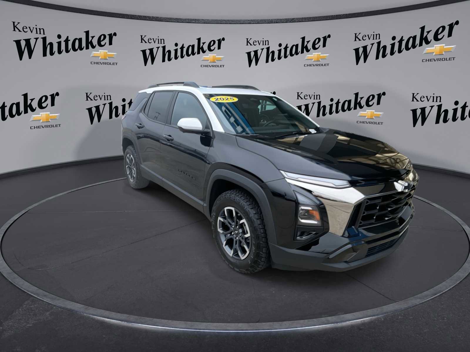 Used 2025 Chevrolet Equinox ACTIV w/ Safety and Technology Package image 2