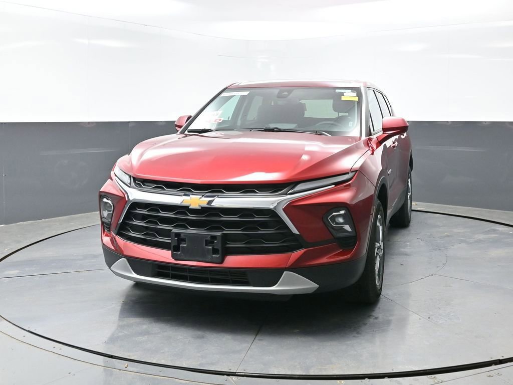 Used 2025 Chevrolet Blazer LT AWD/4WD image 8