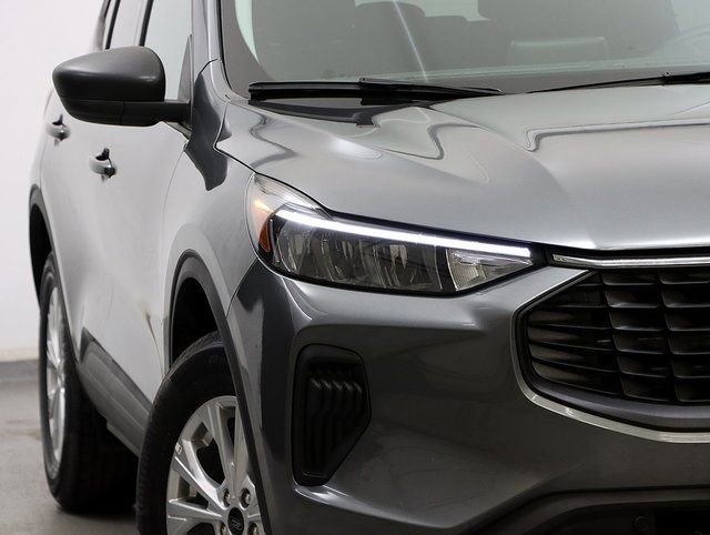 Certified 2025 Ford Escape Active AWD/4WD image 4