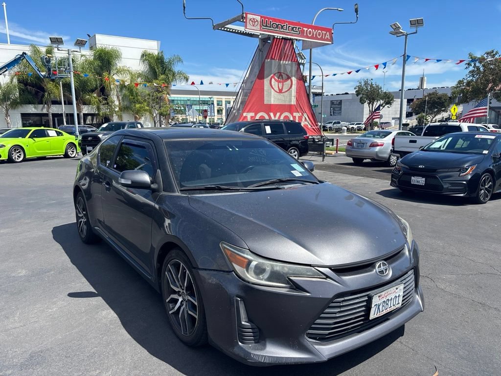 Used 2015 Scion tC FWD image 2