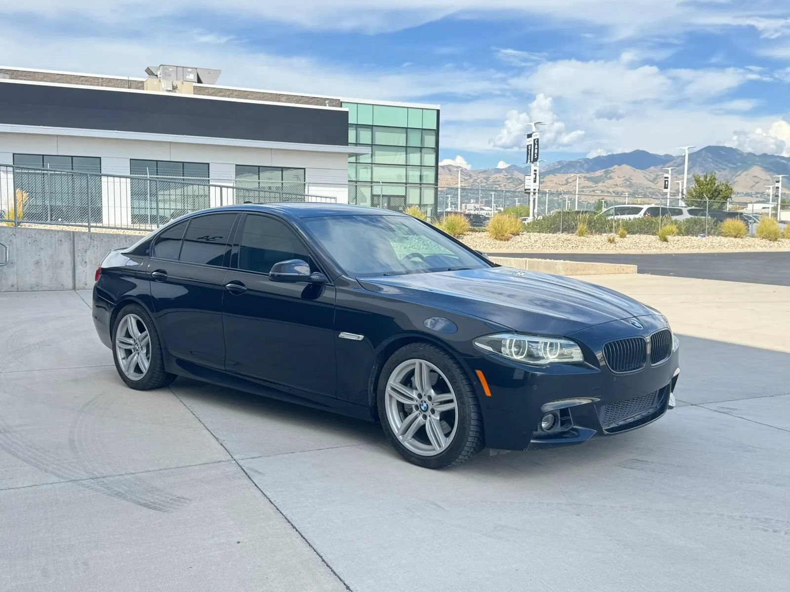 Used 2016 BMW 550i xDrive Sedan AWD/4WD image 7