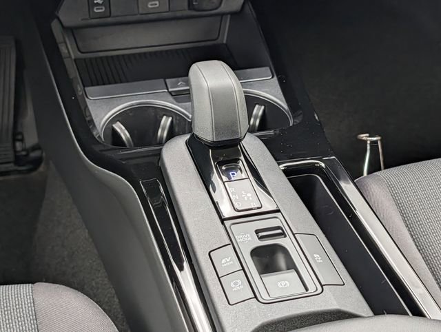 Used 2023 Toyota Prius LE image 13