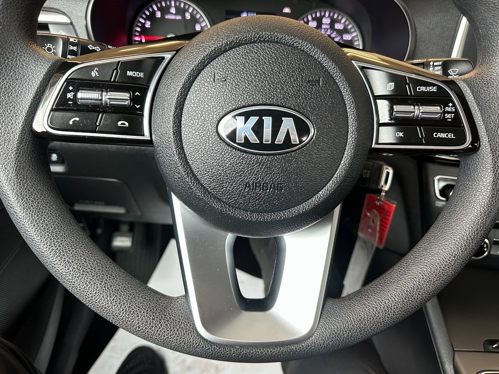 Used 2020 Kia Optima LX image 3