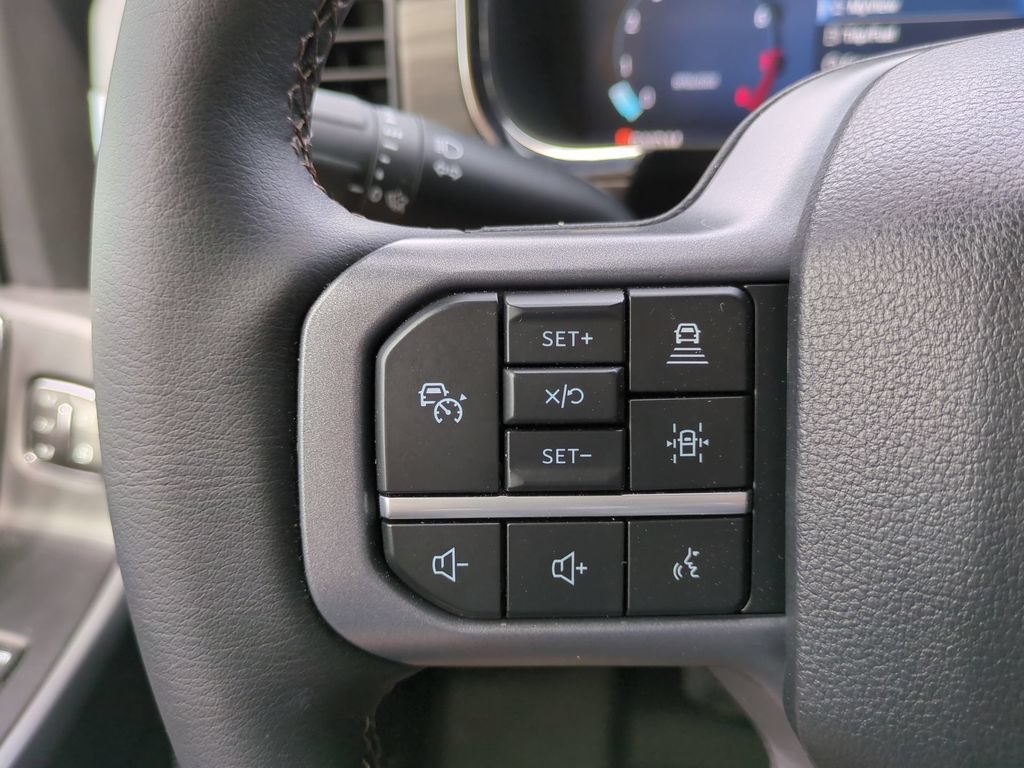 Used 2025 Ford F150 Lariat w/ Equipment Group 501A Mid AWD/4WD image 31